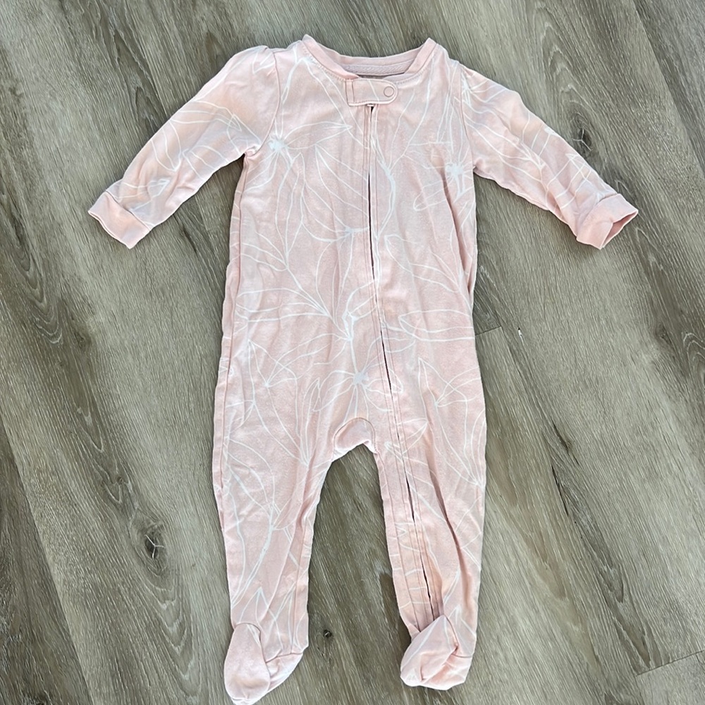 BabyGap Floral Zip Footie Pajama 6-9 Months